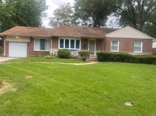 214 Wooster Dr, Saint Louis, MO