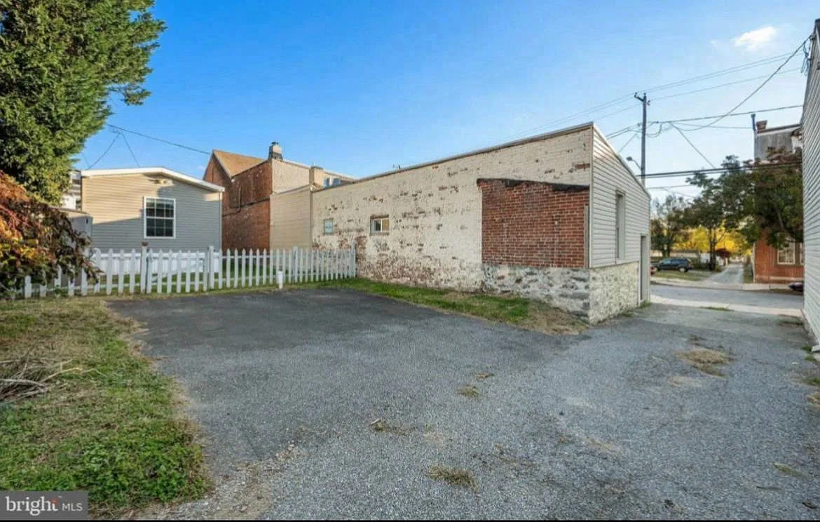 1 bed, 520 sqft, $1,100 — Photo 2