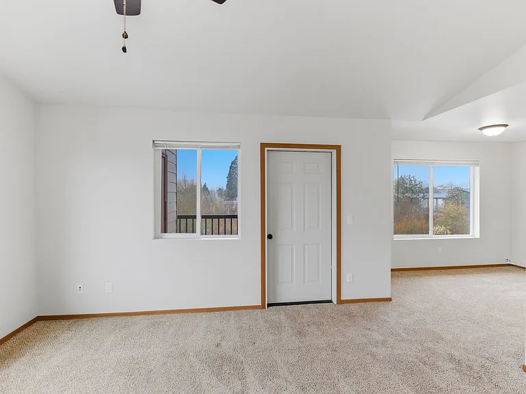 Oak Springs Apartments — Photo 51