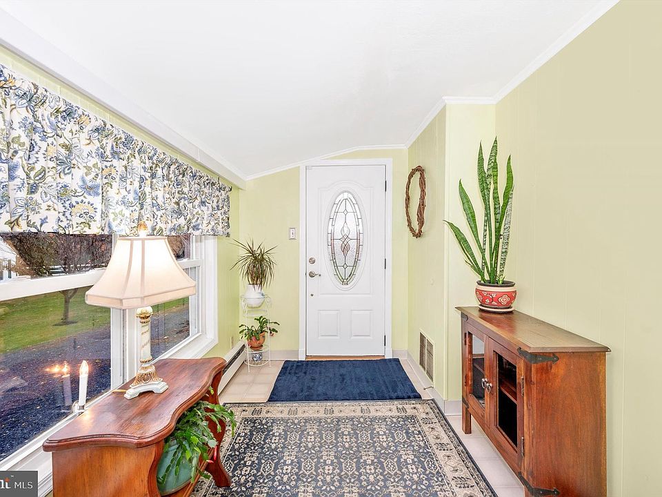 2739 Thurston Rd, Frederick, MD 21704 Zillow