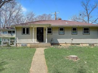 E2909 W Laudon Rd, Lone Rock, WI 53556