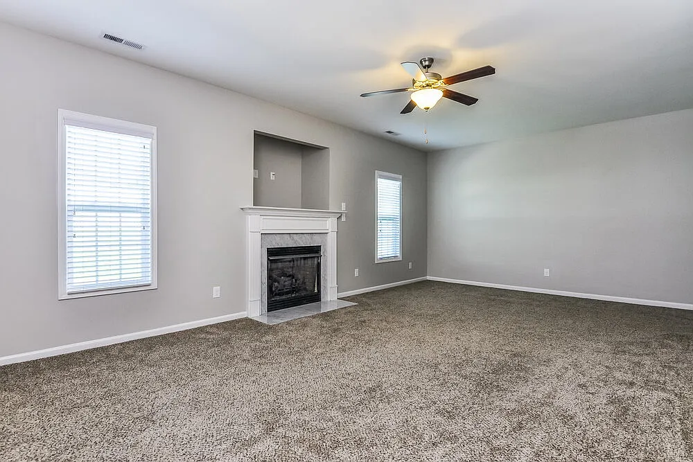 4 bed, 2.5 bath, 2016 sqft, $2,225 — Photo 4