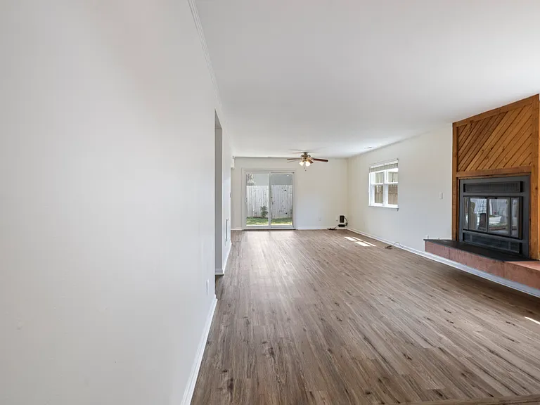5316 Glenville Cir — Photo 4