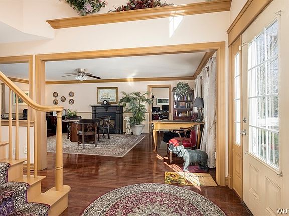 4th image of 860 Union Rd