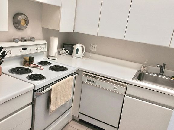 3rd image of 440 N Wabash Ave APT 712