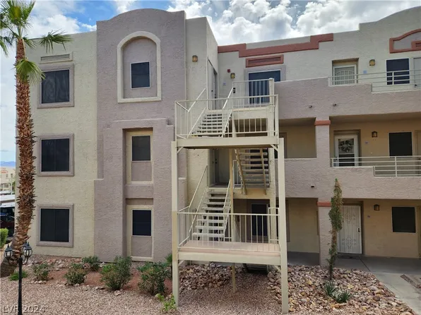 2052 Mesquite Ln APT 201, Laughlin, NV 89029