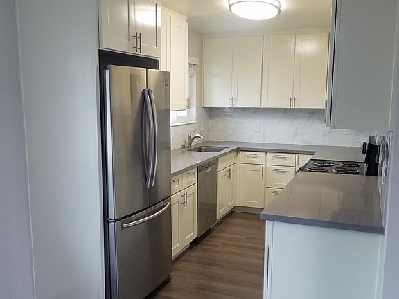 2nd image of 1059 Grand Ave