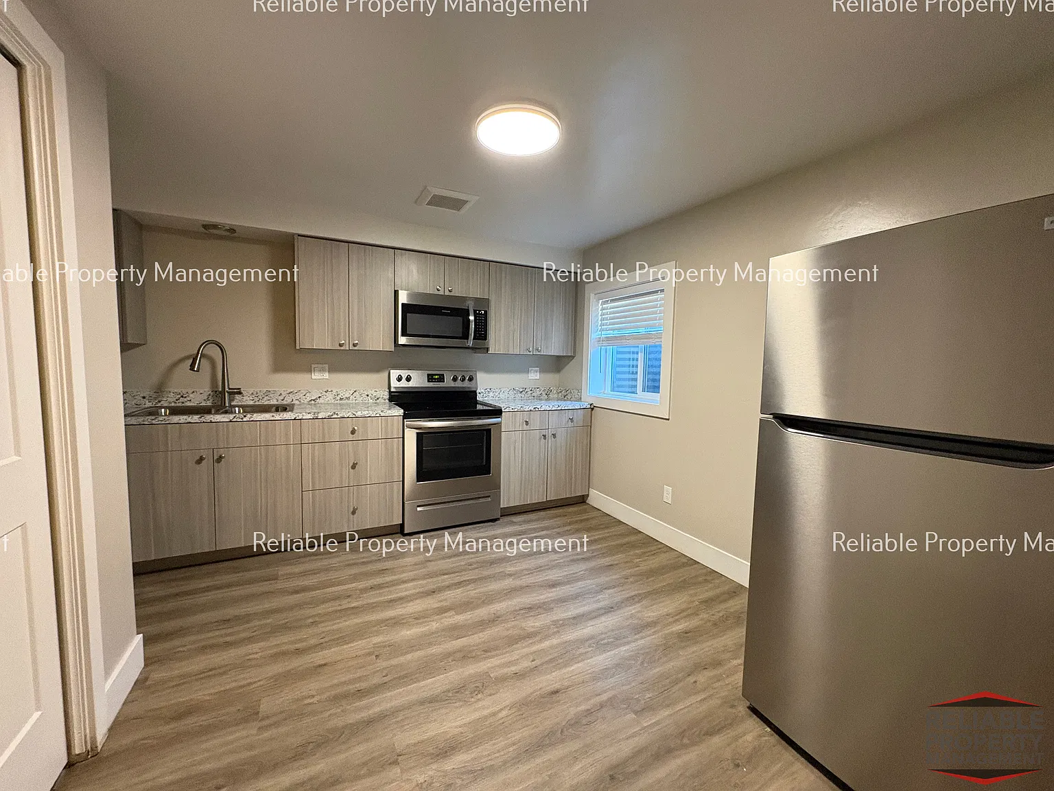2 bed, 830 sqft, $1,125 — Photo 2