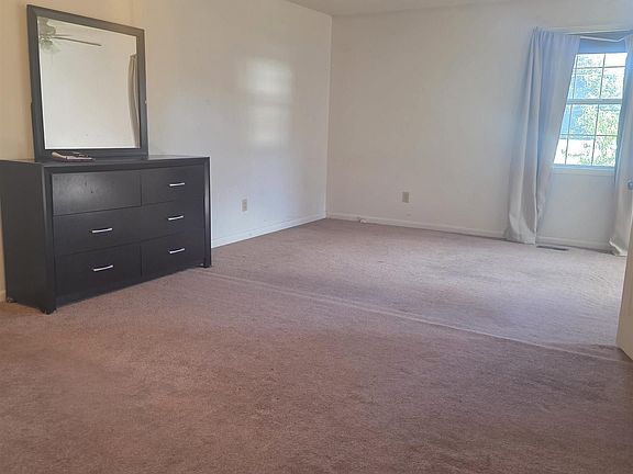 5th image of 1111 Mountainbrook Dr