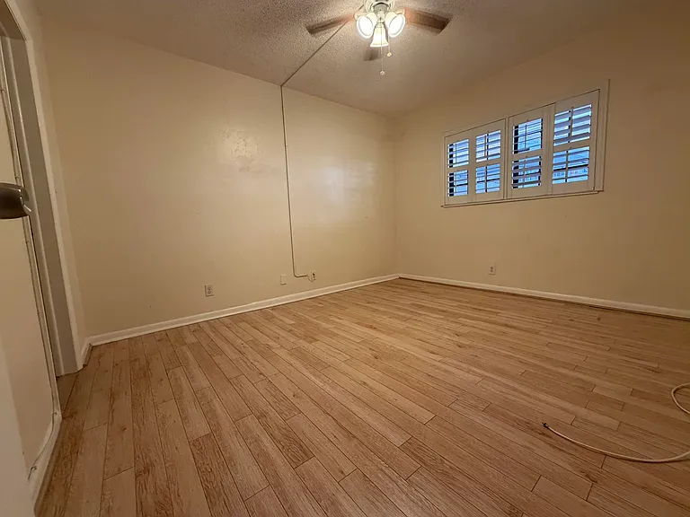 917 NE 16th Ave #1 — Photo 11