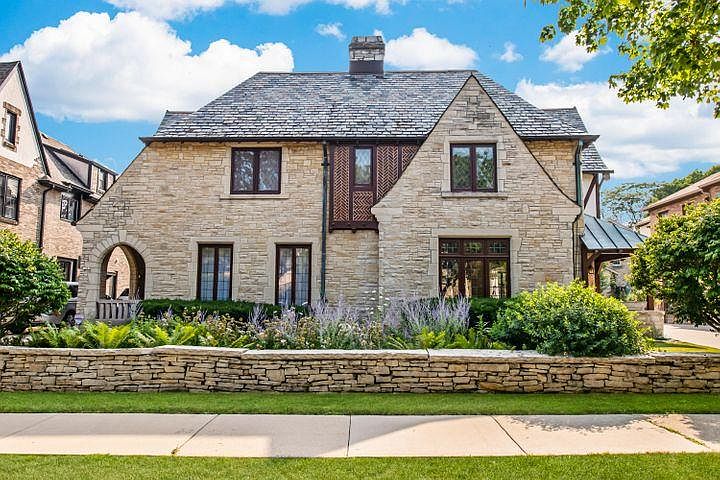 1st image of 5069 N Lake Dr