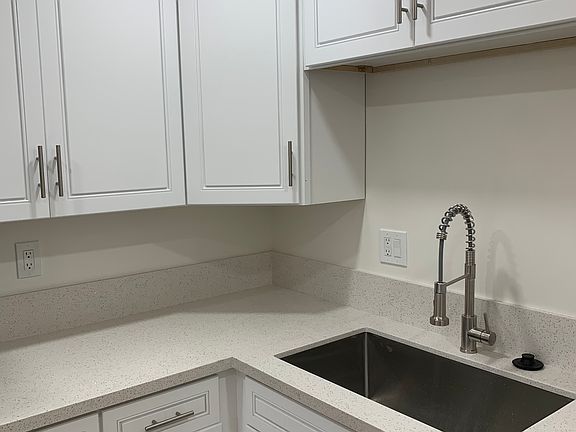 4th image of 1431 Manhattan Beach Blvd APT F