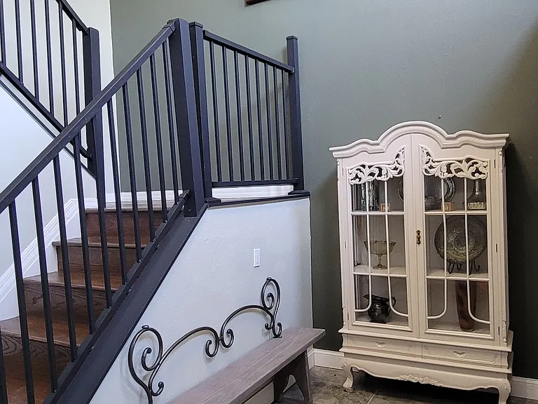 654 Madrid Dr — Photo 30