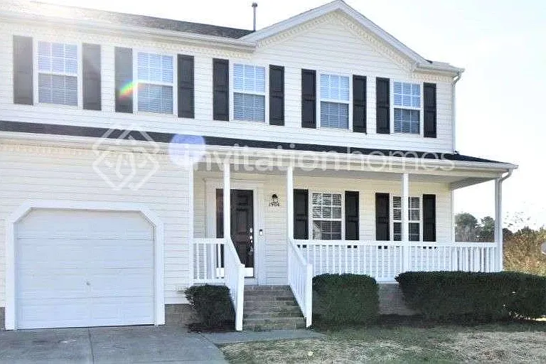 1904 Landon Farms Ln — Photo 1