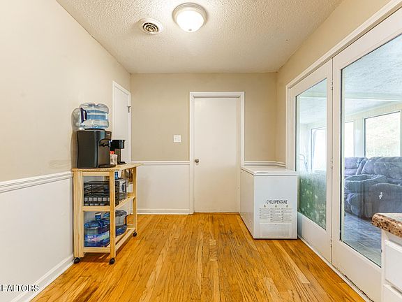 5th image of 2901 Beaverwood Dr