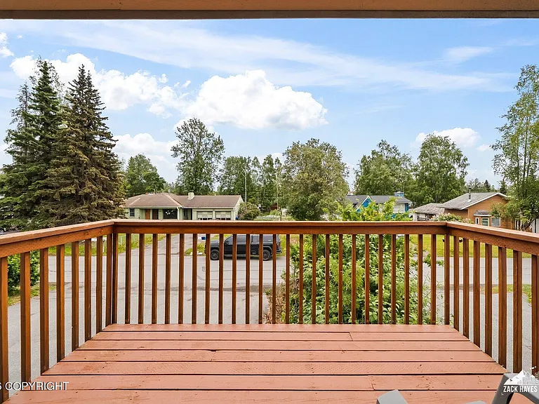 635 Pearl Dr — Photo 23