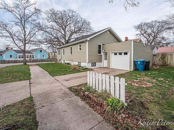 3rd image of 1843 Fair Ave