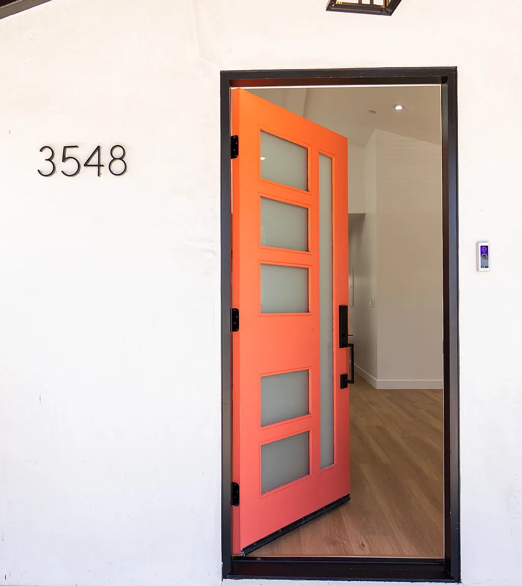 3 bed, 1380 sqft, $4,300 — Photo 2