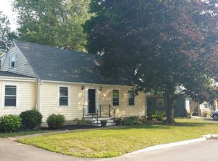 5 Hawthorne Rd, Dover, NH 03820