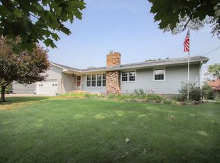 8611 Polk St NE, Blaine, MN 55434