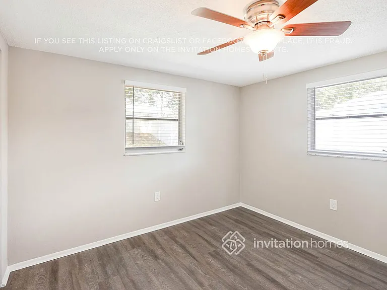 7935 Fox Hollow Dr — Photo 15