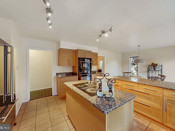 4th image of 3601 Devilwood Ct