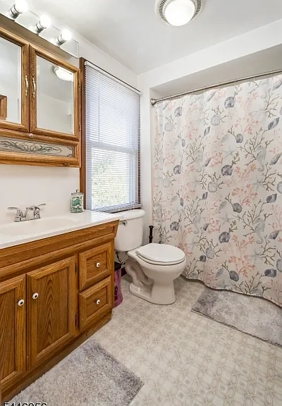 62 Lewis St — Photo 14
