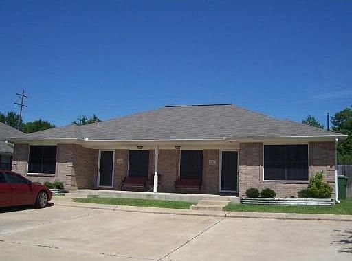 1st image of 1609 Rock Holw
