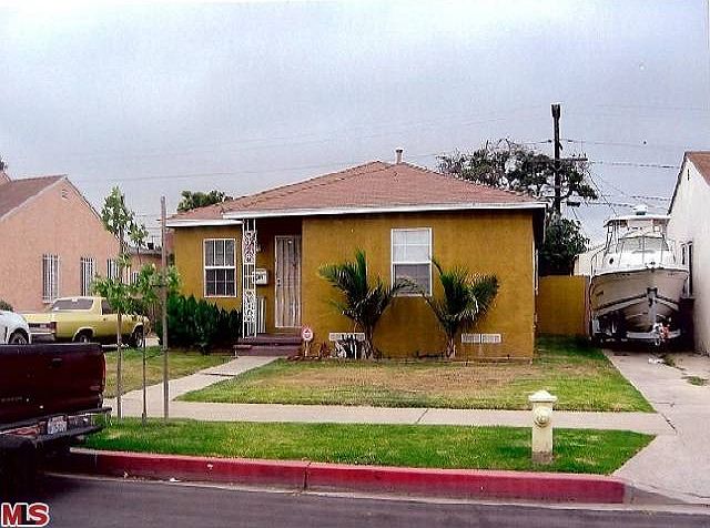 1st image of 2046 W 94th Pl