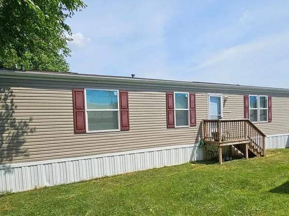 3 Gable Ln, East Earl, PA 17519