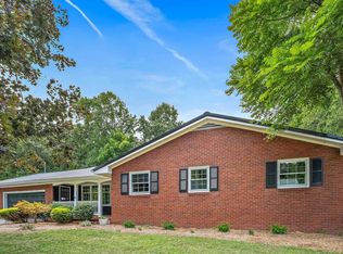 700 Kenwood Dr, Russell, KY 41169