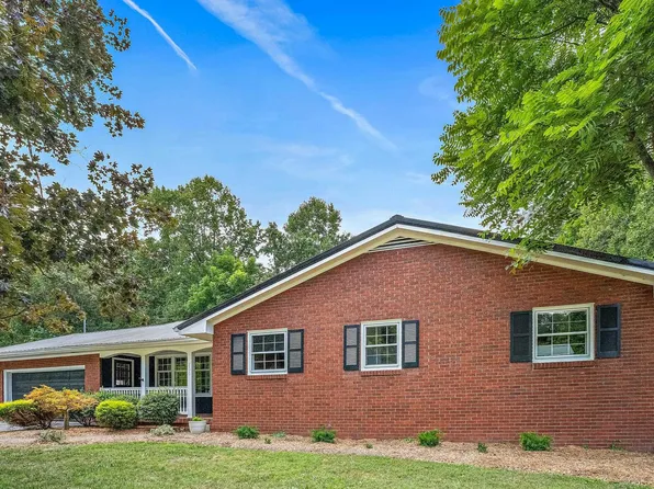 700 Kenwood Dr, Russell, KY 41169