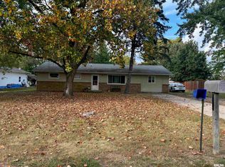 104 Della St, Spring Bay, IL 61611