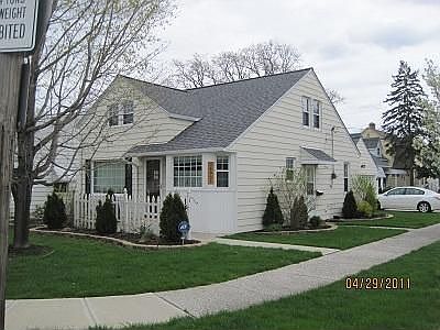 1st image of 14905 Grapeland Ave