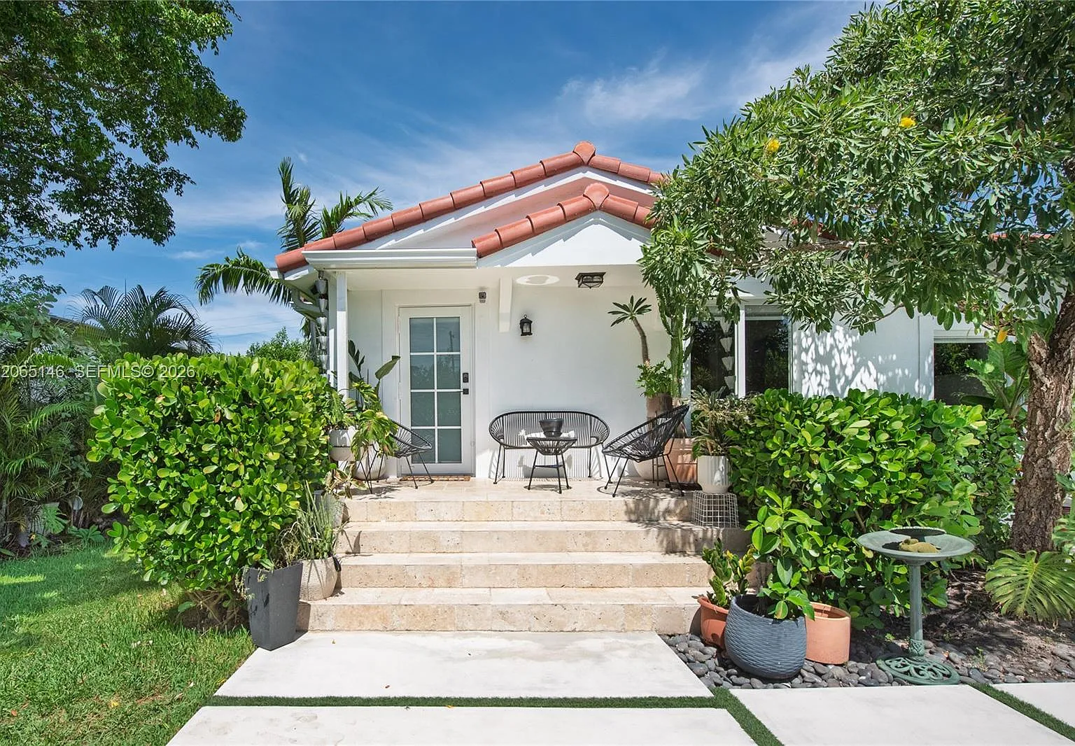 3 bed, 3.0 bath, $6,000 — Photo 1