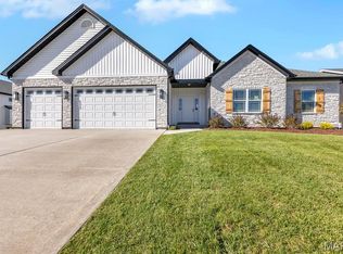 211 Woodhurst Dr, Wentzville, MO 63385