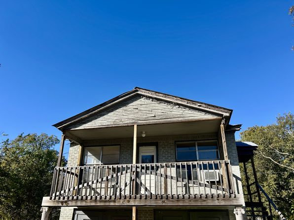 907 1/2 S Stockton Ave