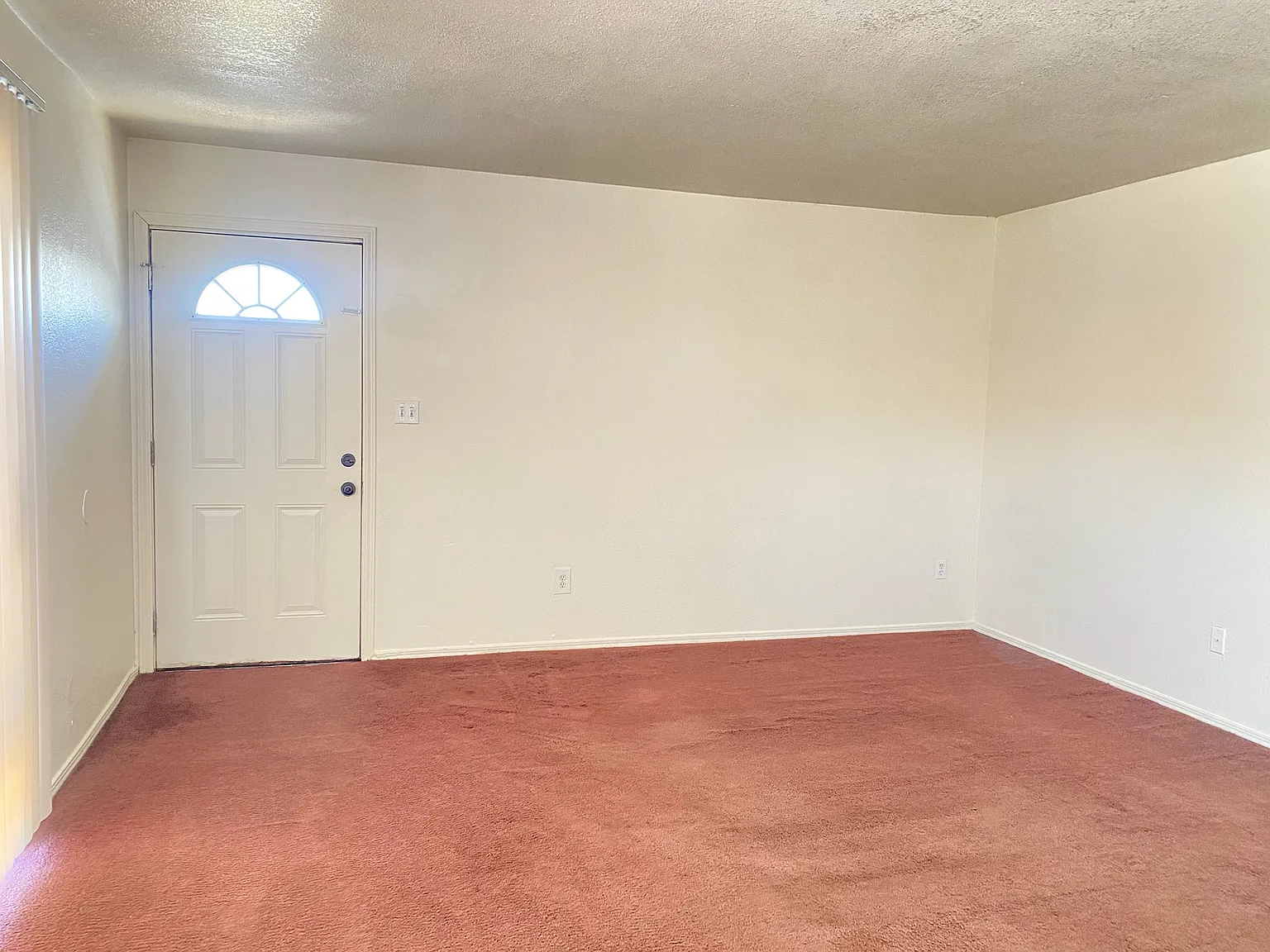 3 bed, $1,495 — Photo 4