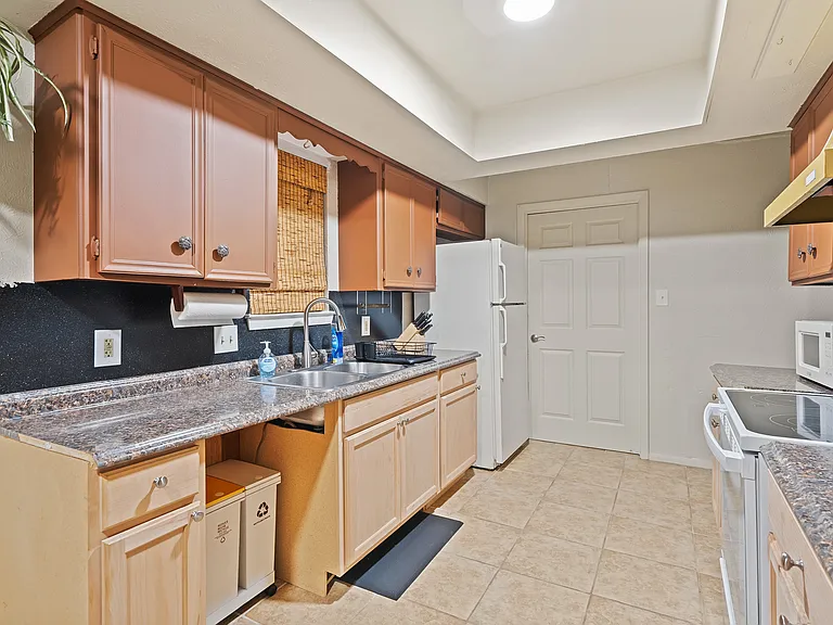 2503 Parker Ln #A — Photo 13
