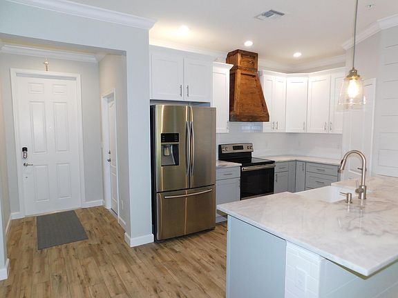 5th image of 3091 SW Otter Ln
