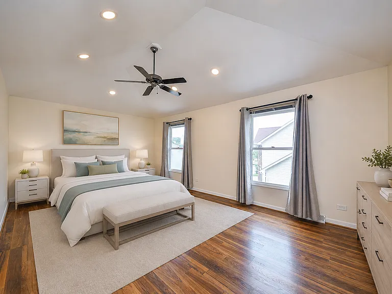 339 Windsor Dr — Photo 10