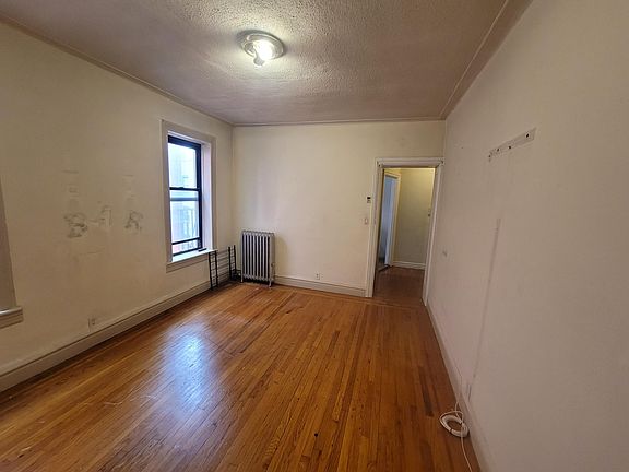 4th image of 543 Union Ave APT 4C