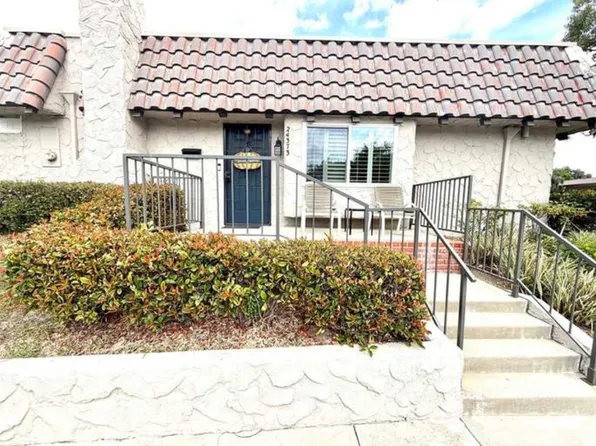 24373 La Glorita Cir, Santa Clarita, CA 91321