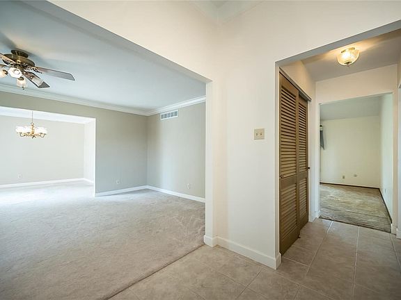 4th image of 4731 Wingwood Ct