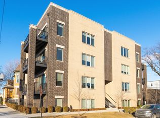 2352 W Winona St #1E, Chicago, IL 60625