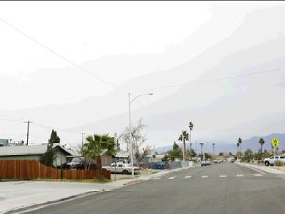 Exterior Neighborhood (street photo)