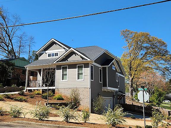 2nd image of 515 Wilton St