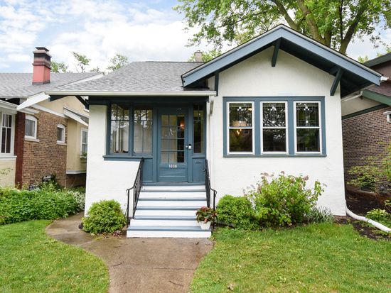 1038 Mapleton Ave, Oak Park, IL 60302