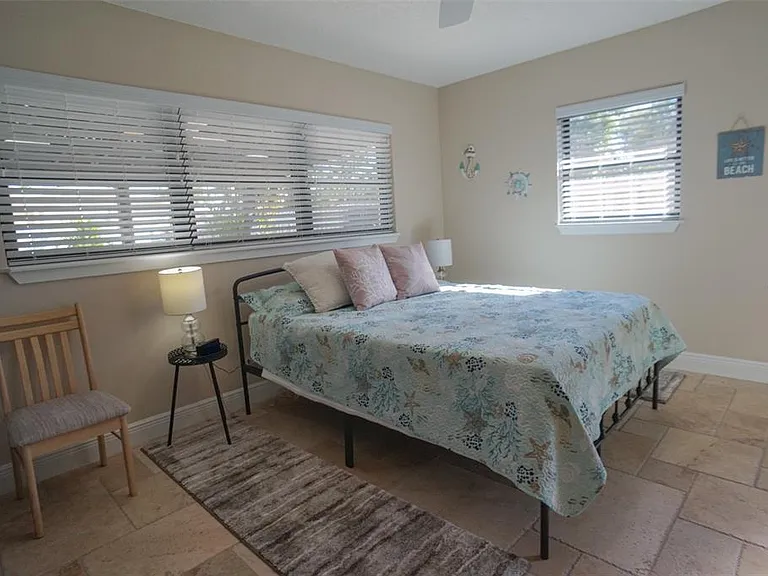 929 Lantana Ave — Photo 22