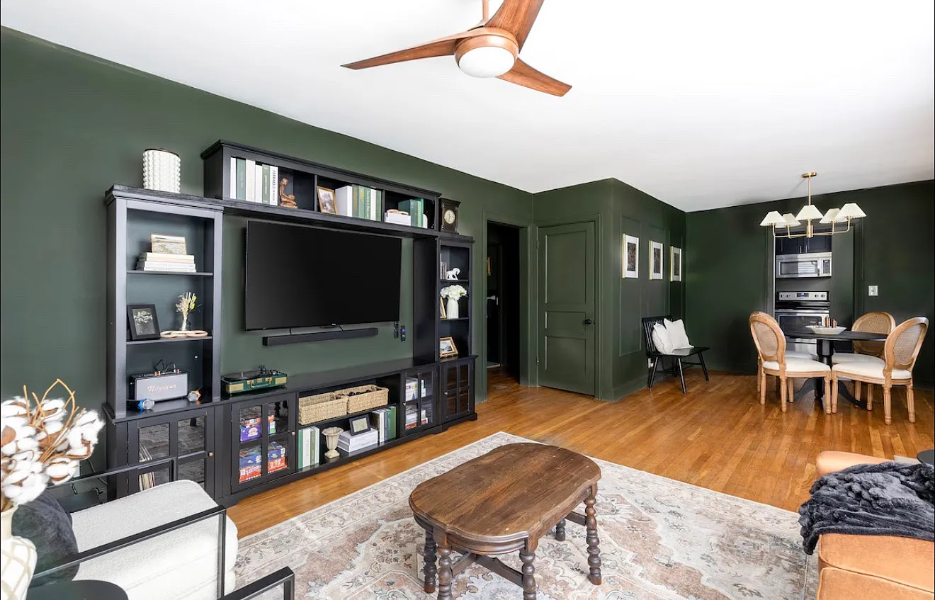 2 bed, 968 sqft, $2,500 — Photo 3